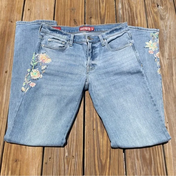 Lucky Brand Legend Sweet Mid Rise Straight Jeans- Host Pick! - Picture 2 of 11